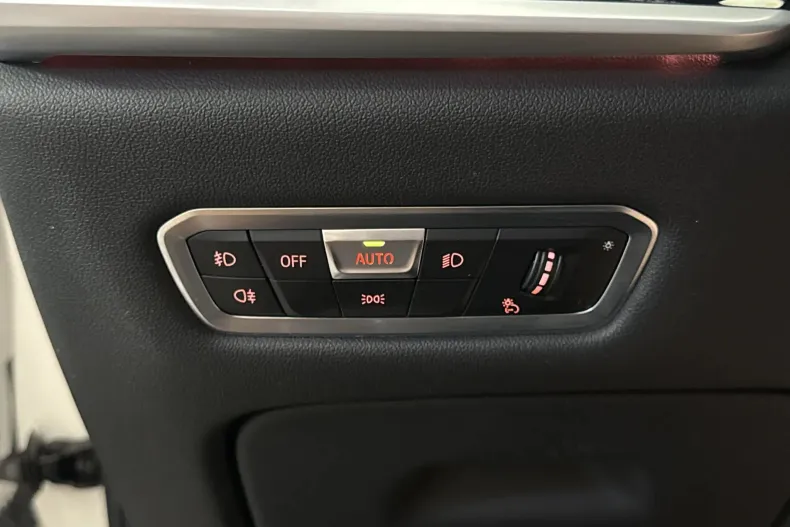 BMW X7 (Seria X) din 2021 cu 63.580 km - oferta BMW235716 - foto 16