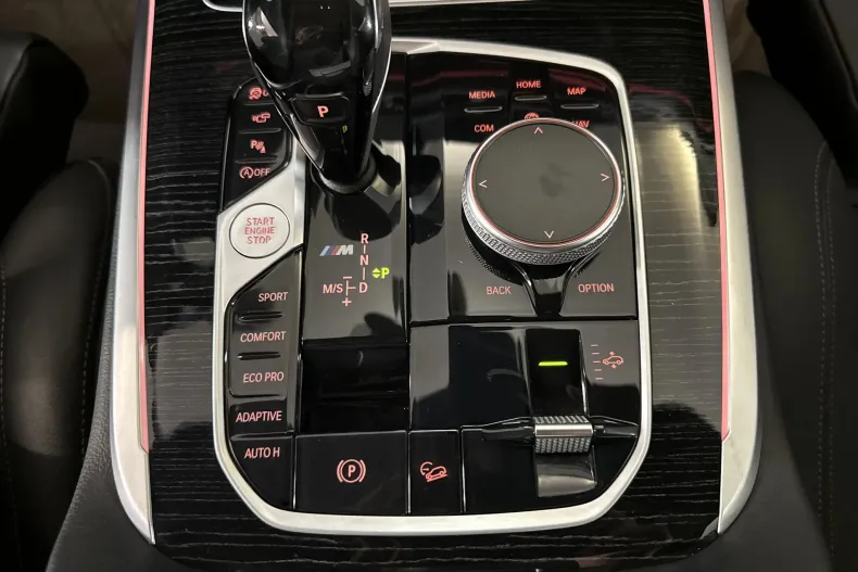 BMW X7 (Seria X) din 2021 cu 63.580 km - oferta BMW235716 - foto 18