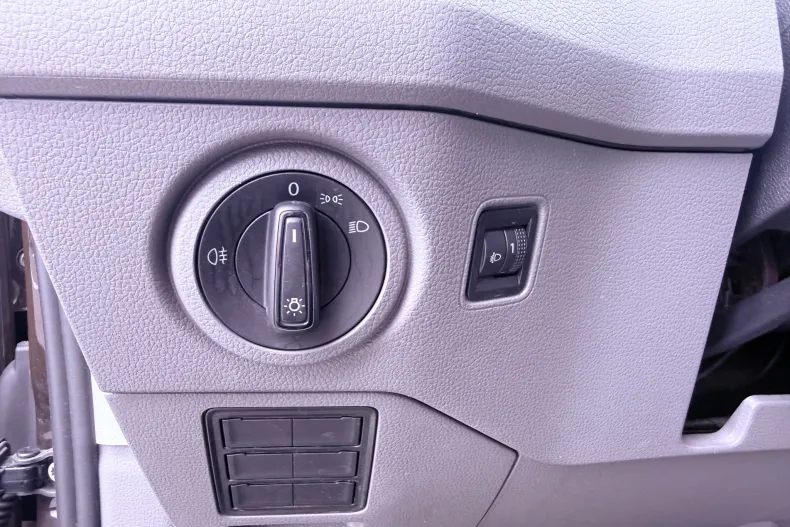 Volkswagen Crafter din 2022 cu 161.176 km - oferta VOL235718 - foto 33