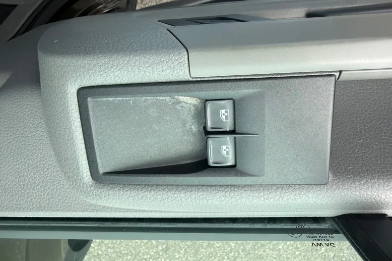 Volkswagen Crafter din 2022 cu 161.176 km - oferta VOL235718 - foto 34