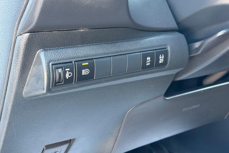Toyota Corolla din 2021 cu 100.000 km - oferta TOY235719 - foto 31
