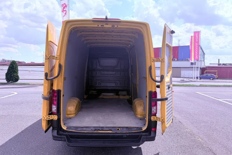 Volkswagen Crafter din 2020 cu 174.718 km - oferta VOL235721 - foto 25