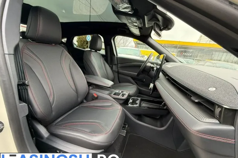 Ford Mustang Mach-E din 2026 cu 1 km - oferta FOR235727 - foto 13