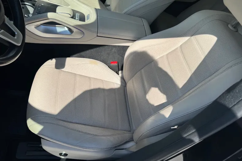 Mercedes-Benz GLE 400 (Clasa GLE) din 2020 cu 77.212 km - oferta MER235730 - foto 19