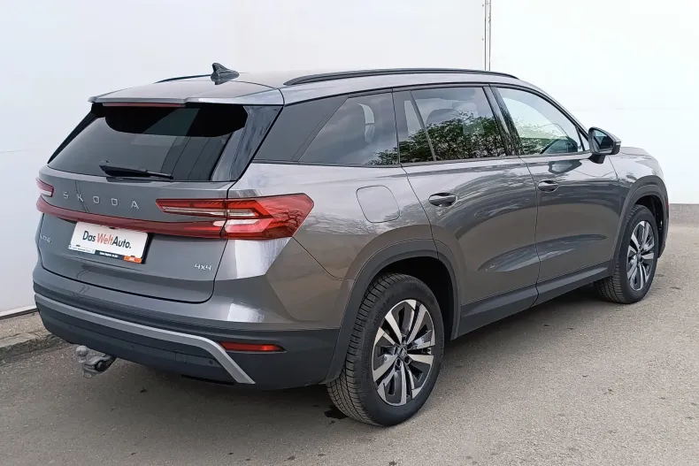 Skoda Kodiaq din 2025 cu 4.928 km - oferta SKO235735 - foto 9