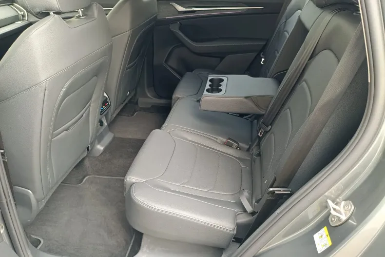 Skoda Kodiaq din 2025 cu 4.928 km - oferta SKO235735 - foto 37