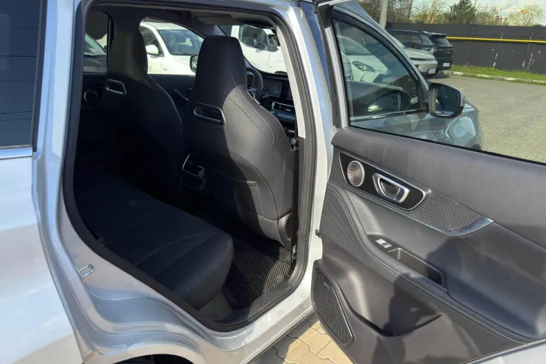 Chery Tiggo 7 din 2025 cu 5.358 km - oferta CHE235738 - foto 8