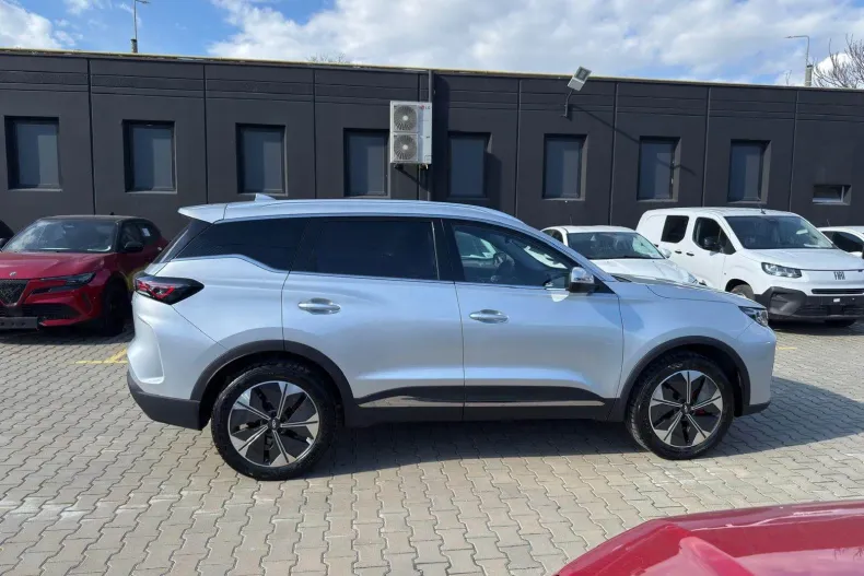 Chery Tiggo 7 din 2025 cu 5.358 km - oferta CHE235738 - foto 13