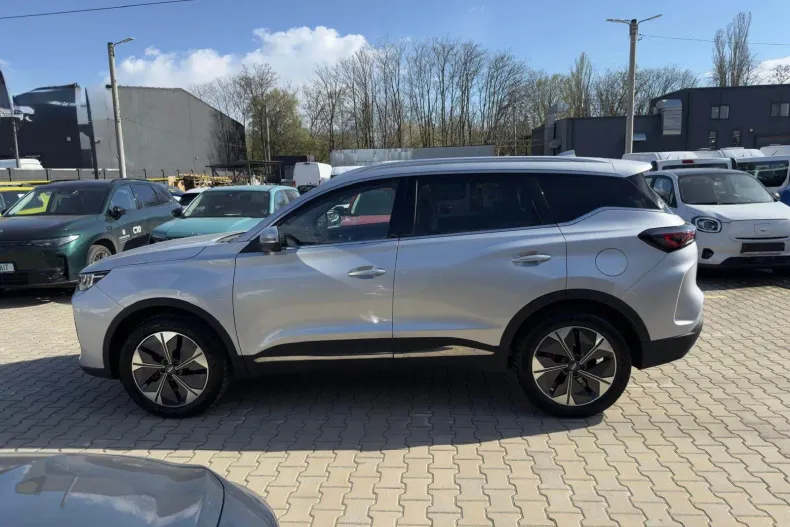 Chery Tiggo 7 din 2025 cu 5.358 km - oferta CHE235738 - foto 14
