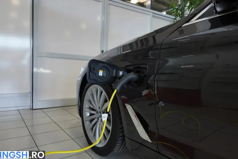 BMW 530e (Seria 5) din 2023 cu 15.600 km - oferta BMW235742 - foto 11