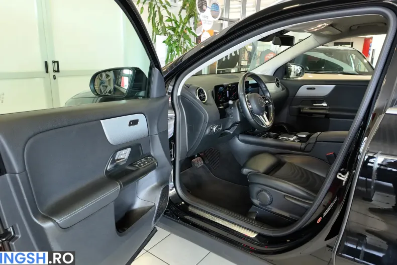 Mercedes-Benz GLA 200 (Clasa GLA) din 2020 cu 89.300 km - oferta MER235743 - foto 9