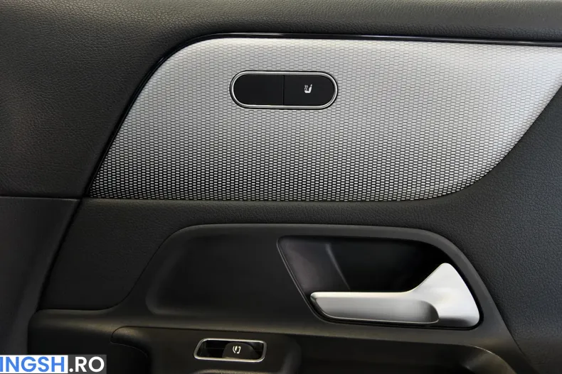 Mercedes-Benz GLA 200 (Clasa GLA) din 2020 cu 89.300 km - oferta MER235743 - foto 19