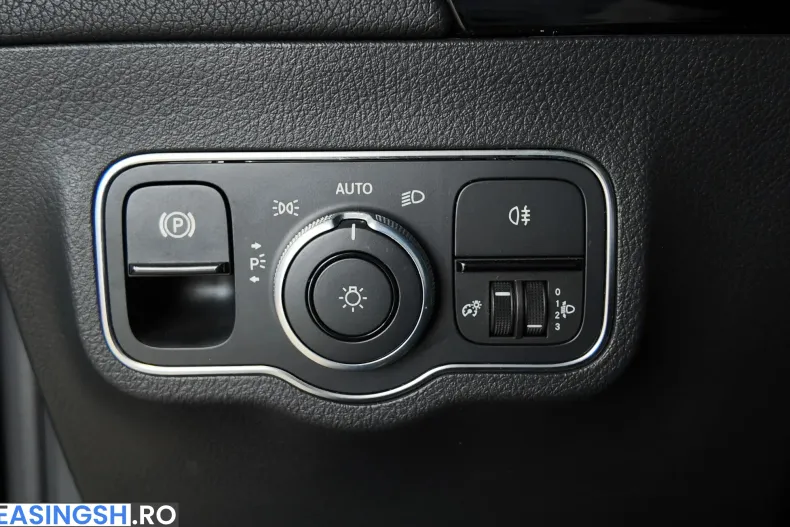 Mercedes-Benz GLA 200 (Clasa GLA) din 2020 cu 89.300 km - oferta MER235743 - foto 20