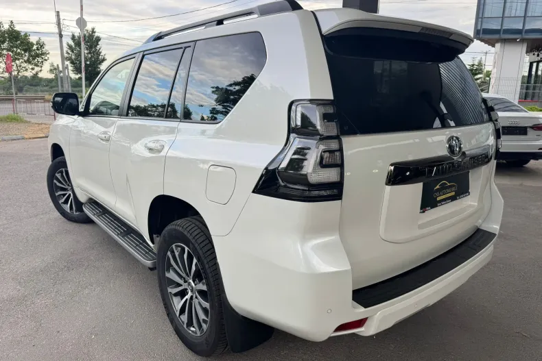 Toyota Land Cruiser 2022 - 84.200 km - 58.590 EUR - LeasingSH.ro