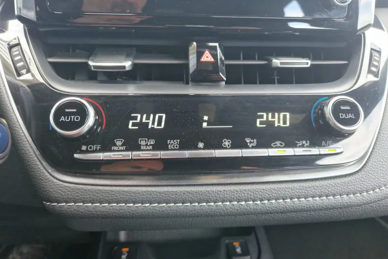 Toyota Corolla din 2021 cu 87.000 km - oferta TOY235747 - foto 17