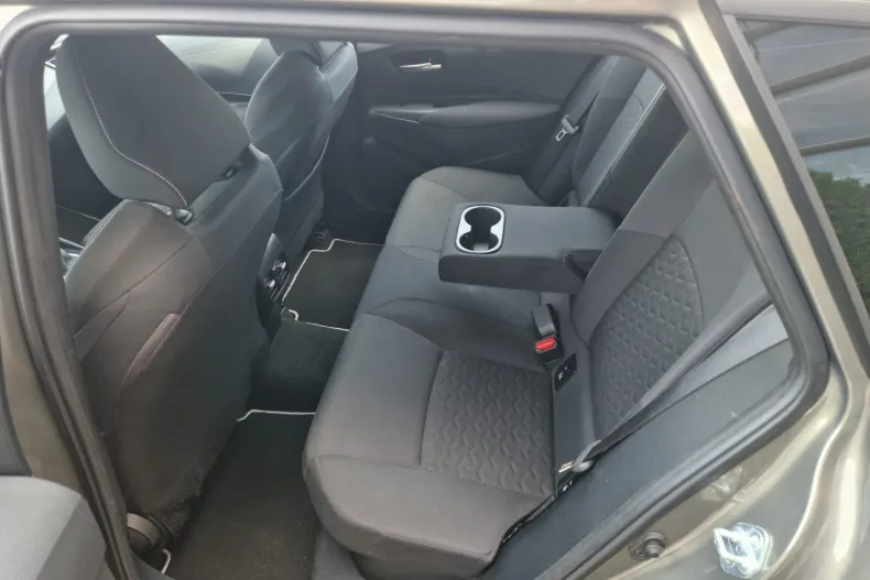 Toyota Corolla din 2021 cu 87.000 km - oferta TOY235747 - foto 21