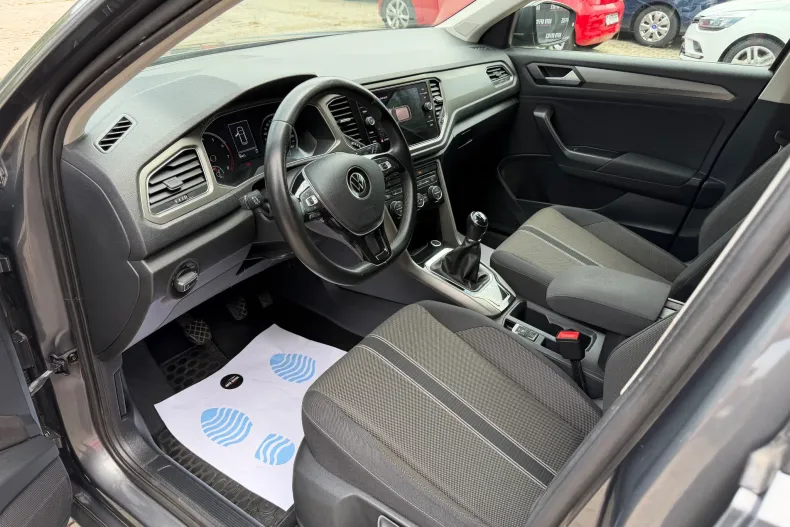 Volkswagen T-Roc din 2022 cu 99.000 km - oferta VOL235749 - foto 8