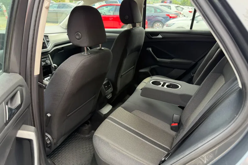 Volkswagen T-Roc din 2022 cu 99.000 km - oferta VOL235749 - foto 12