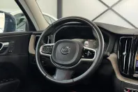 Volvo XC60 din 2020 cu 102.250 km - oferta VOL235760 - foto 9