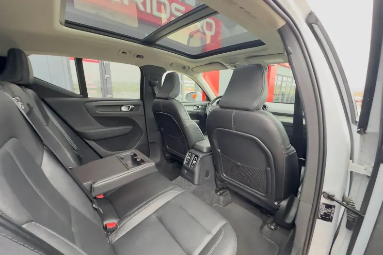 Volvo XC40 din 2021 cu 99.284 km - oferta VOL235761 - foto 20