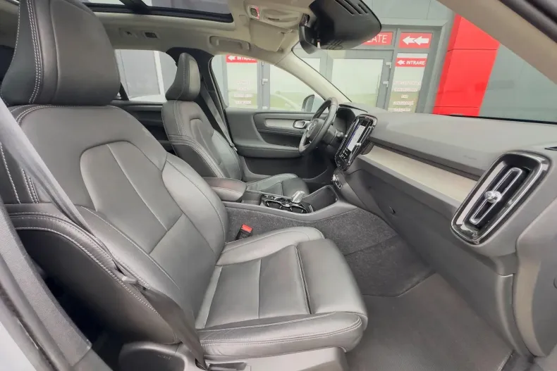 Volvo XC40 din 2021 cu 99.284 km - oferta VOL235761 - foto 22