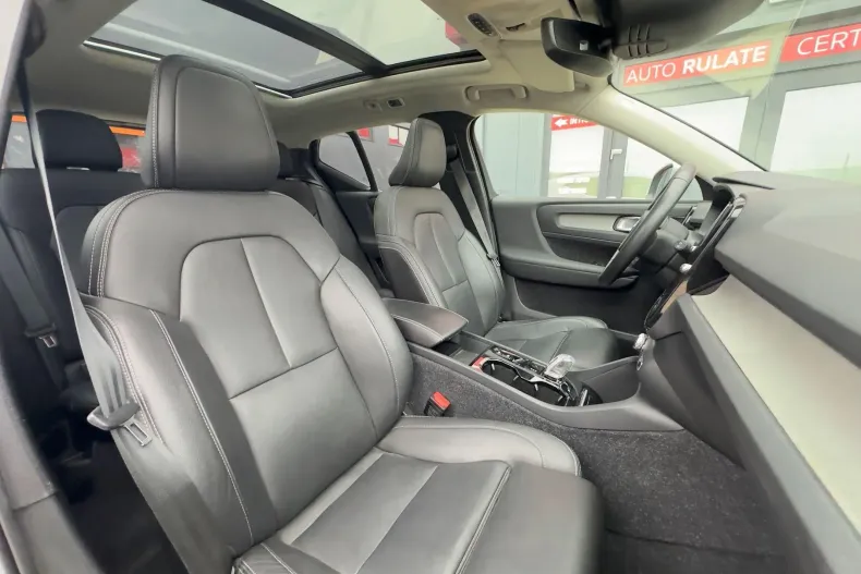 Volvo XC40 din 2021 cu 99.284 km - oferta VOL235761 - foto 23