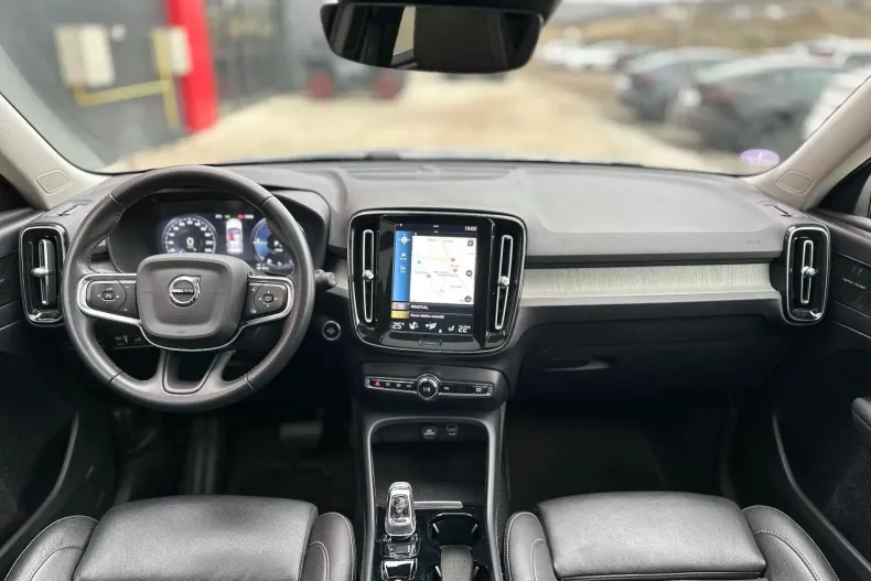 Volvo XC40 din 2021 cu 99.284 km - oferta VOL235761 - foto 24