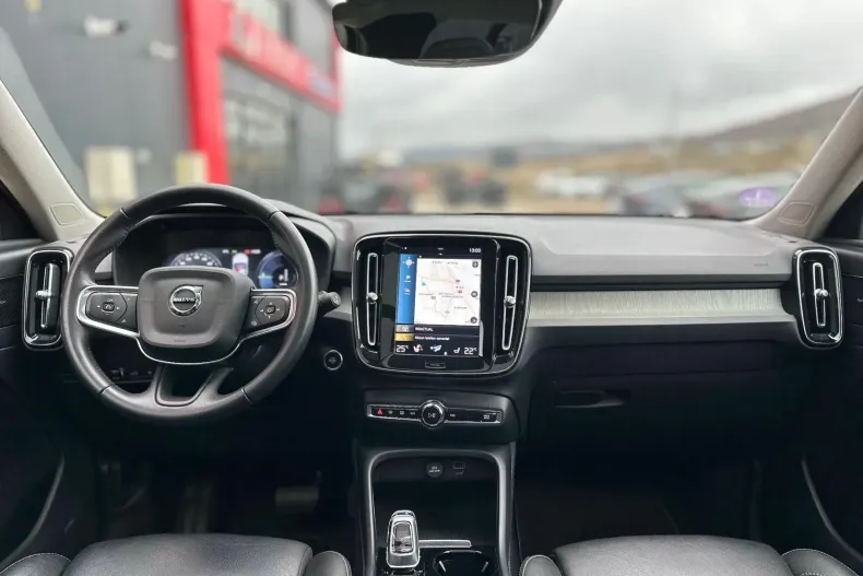 Volvo XC40 din 2021 cu 99.284 km - oferta VOL235761 - foto 25