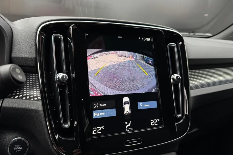 Volvo XC40 din 2021 cu 145.596 km - oferta VOL235763 - foto 11