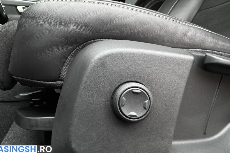 Volvo XC40 din 2021 cu 145.596 km - oferta VOL235763 - foto 21