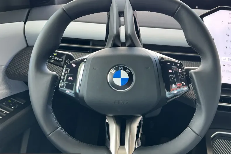 BMW iX3 (Seria X) din 2026 cu 1.200 km - oferta BMW235777 - foto 9