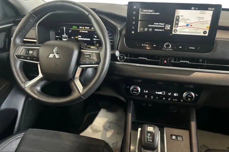 Mitsubishi Outlander din 2025 cu 15.000 km - oferta MIT235779 - foto 6