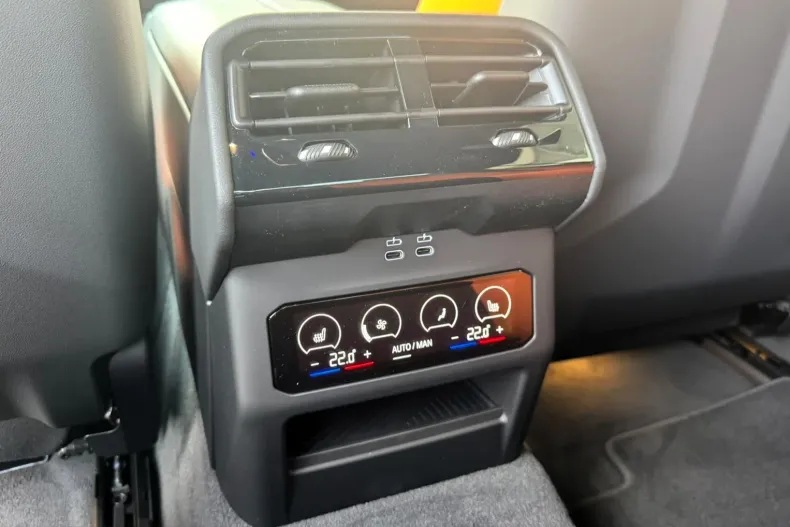 BMW M5 (Seria 5) din 2026 cu 1 km - oferta BMW235784 - foto 20