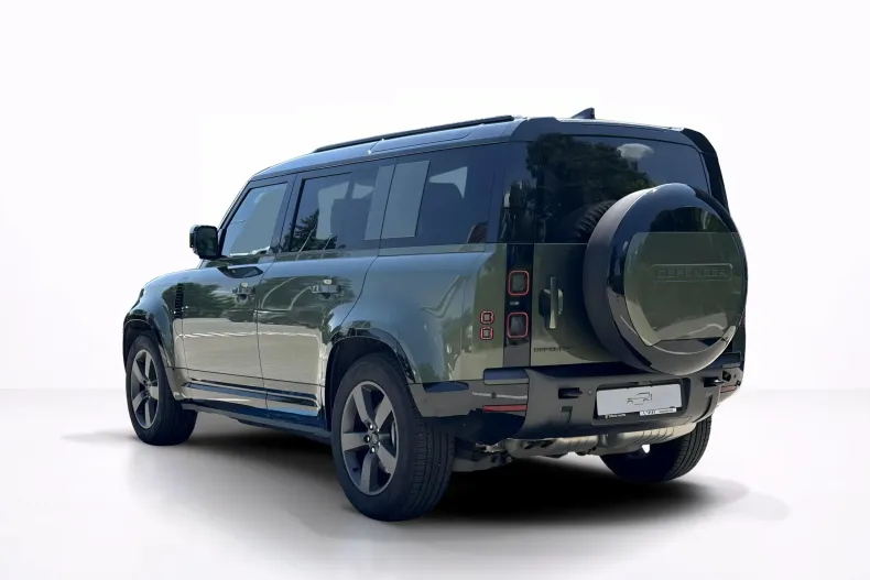 Land Rover Defender din 2025 cu 4.500 km - oferta LAN235793 - foto 3