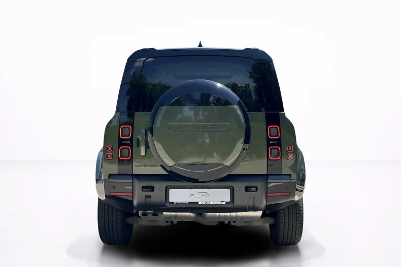 Land Rover Defender din 2025 cu 4.500 km - oferta LAN235793 - foto 4