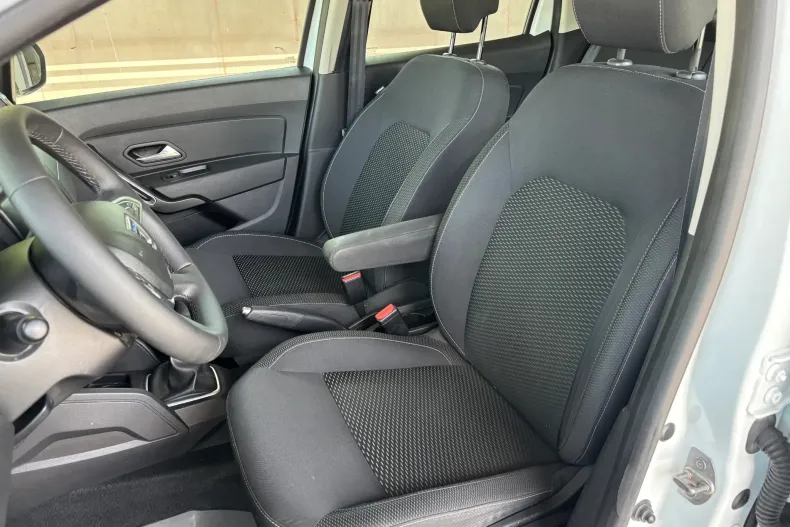 Dacia Duster din 2021 cu 121.000 km - oferta DAC235795 - foto 28