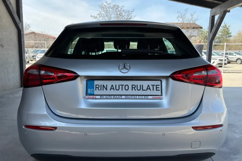 Mercedes-Benz A 180 (Clasa A) din 2020 cu 124.000 km - oferta MER235798 - foto 5