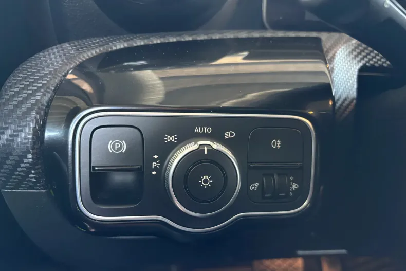 Mercedes-Benz A 180 (Clasa A) din 2020 cu 124.000 km - oferta MER235798 - foto 26