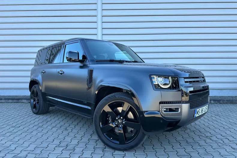 Land Rover Defender din 2024 cu 9.900 km - oferta LAN235801 - foto 1