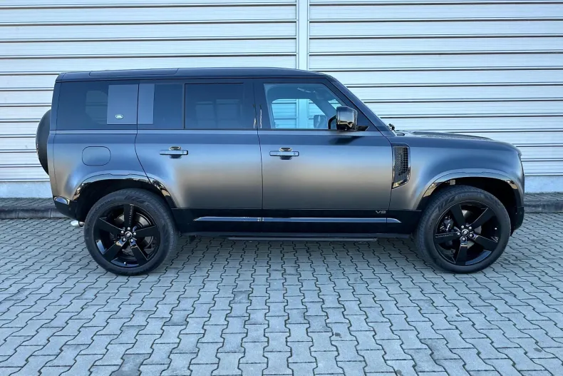 Land Rover Defender din 2024 cu 9.900 km - oferta LAN235801 - foto 2