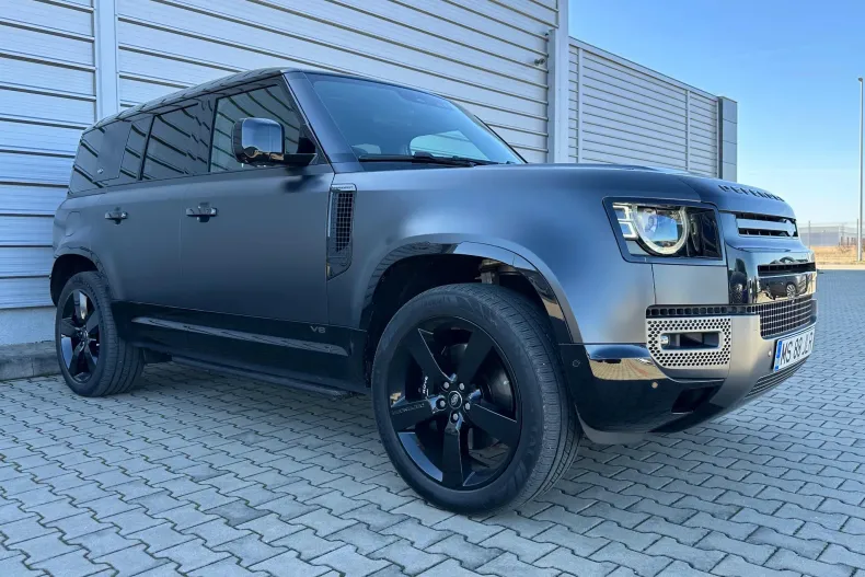 Land Rover Defender din 2024 cu 9.900 km - oferta LAN235801 - foto 3