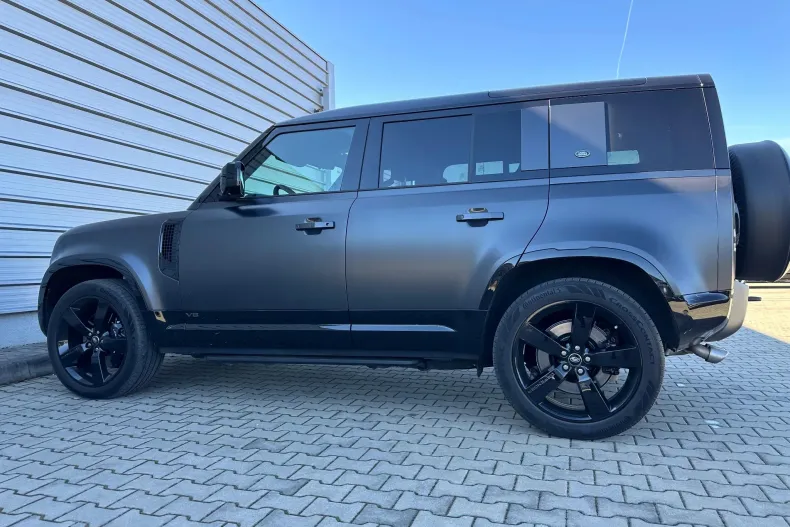 Land Rover Defender din 2024 cu 9.900 km - oferta LAN235801 - foto 4