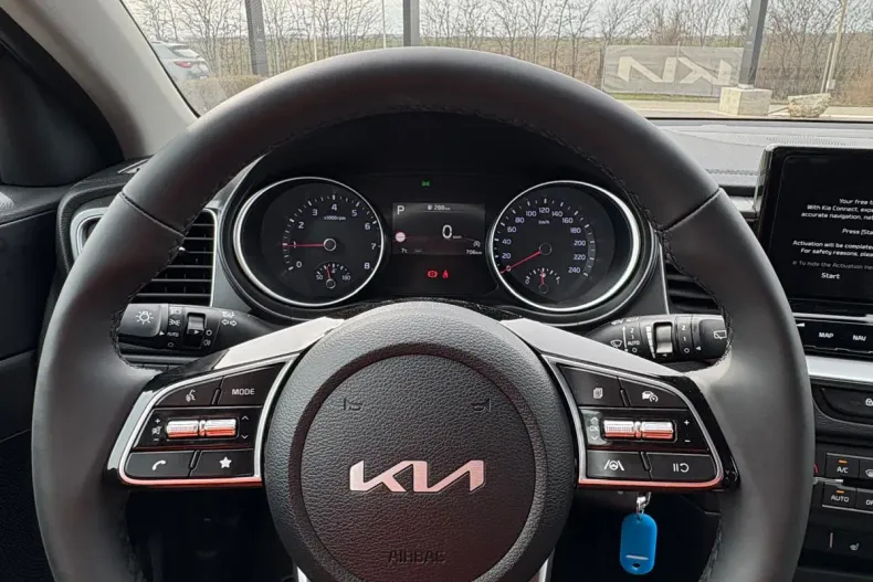 Kia XCeed din 2025 cu 710 km - oferta KIA235814 - foto 9