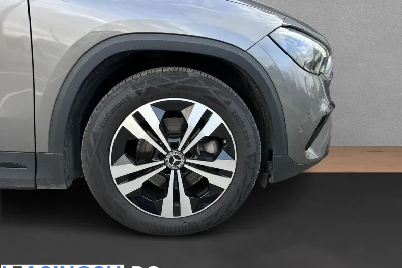 Mercedes-Benz GLA 200 (Clasa GLA) din 2023 cu 46.886 km - oferta MER235816 - foto 16