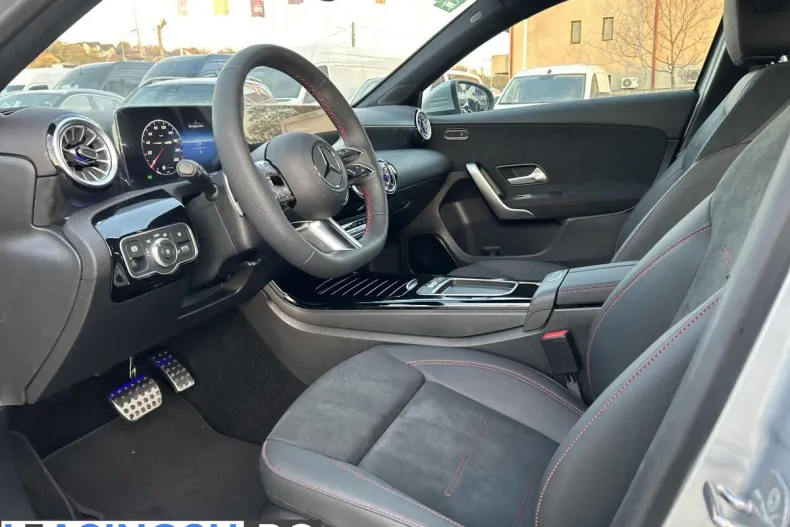 Mercedes-Benz A 250 (Clasa A) din 2024 cu 4.000 km - oferta MER235818 - foto 11