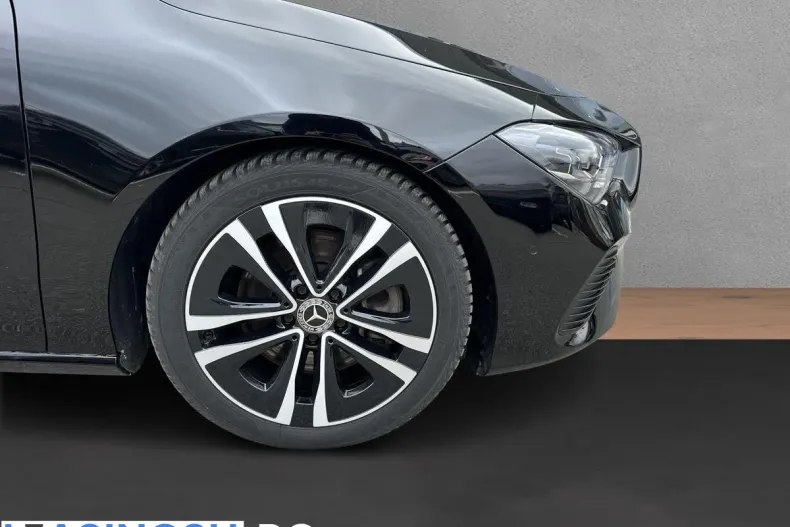 Mercedes-Benz CLA 250 (Clasa CLA) din 2023 cu 43.555 km - oferta MER235819 - foto 11