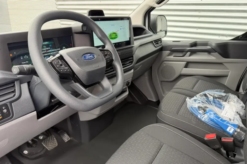 Ford Transit din 2026 cu 1 km - oferta FOR235823 - foto 15