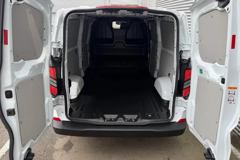 Ford Transit din 2026 cu 1 km - oferta FOR235823 - foto 17