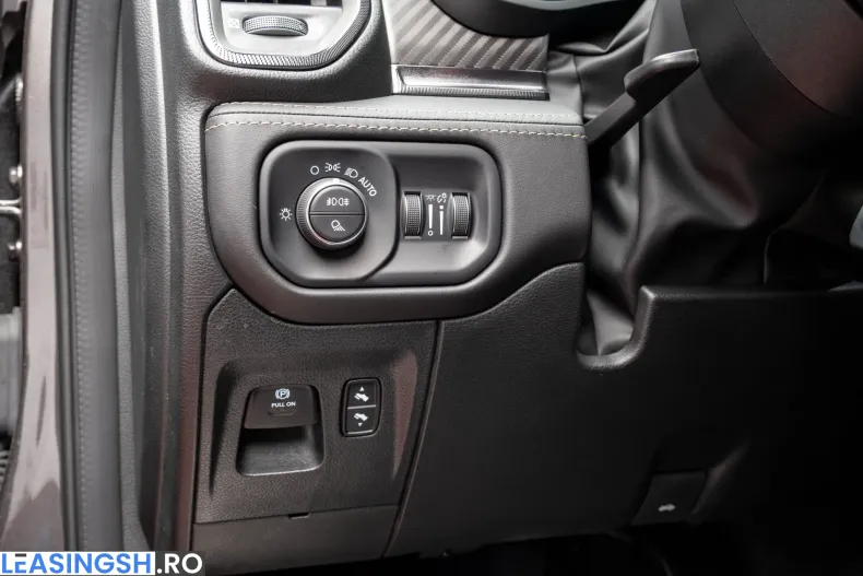 Dodge RAM din 2024 cu 3.300 km - oferta DOD235836 - foto 17