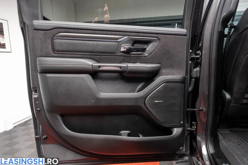 Dodge RAM din 2024 cu 3.300 km - oferta DOD235836 - foto 24